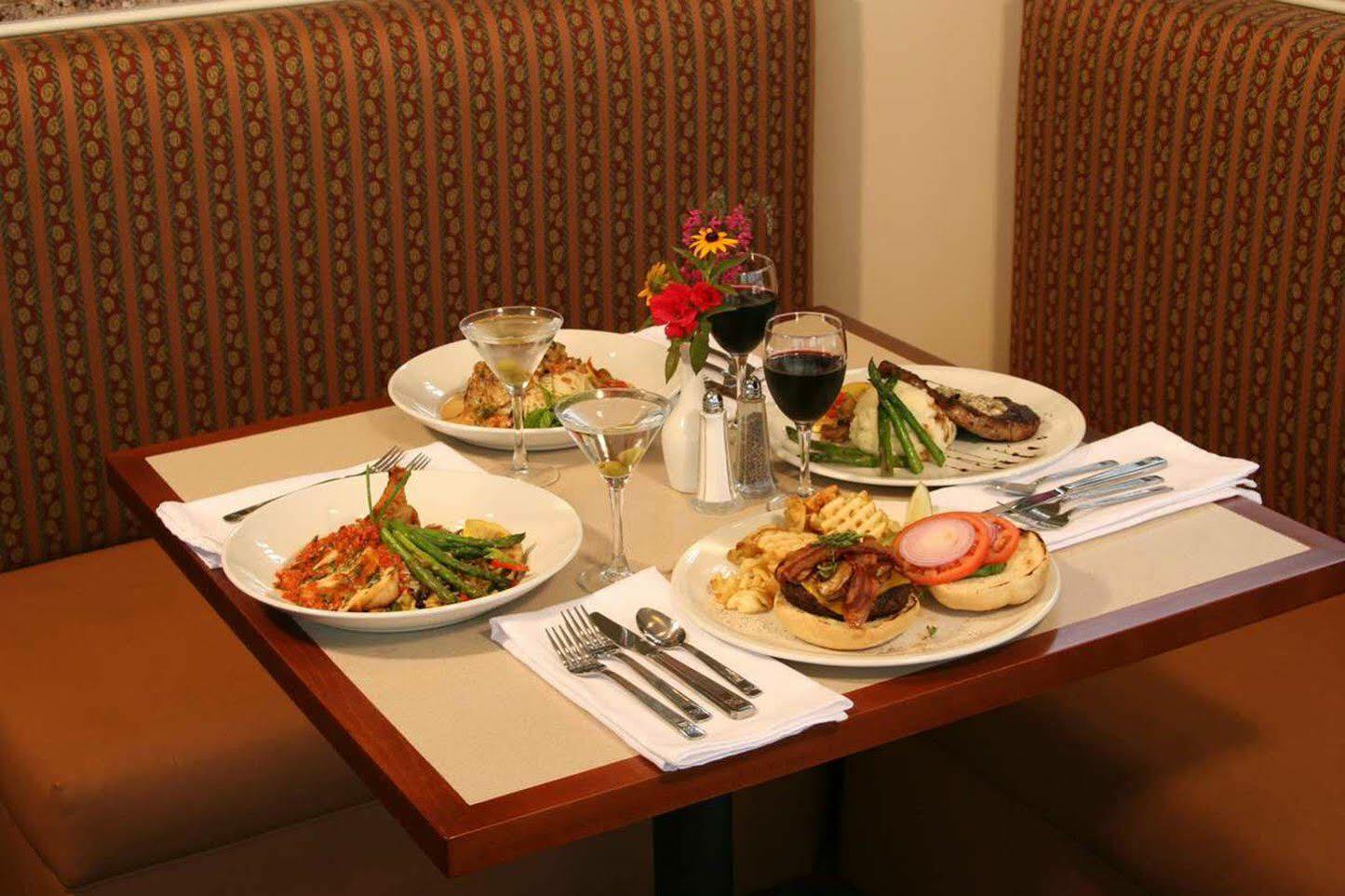 Hilton Garden Inn Pittsburgh University Place Étterem fotó